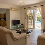 Casa Mia By Ezoria Coral Bay